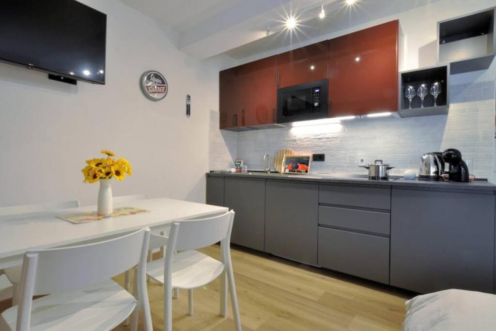 Special 10 - Comfort And Style In The Heart Of Historic Turin Center Exterior foto